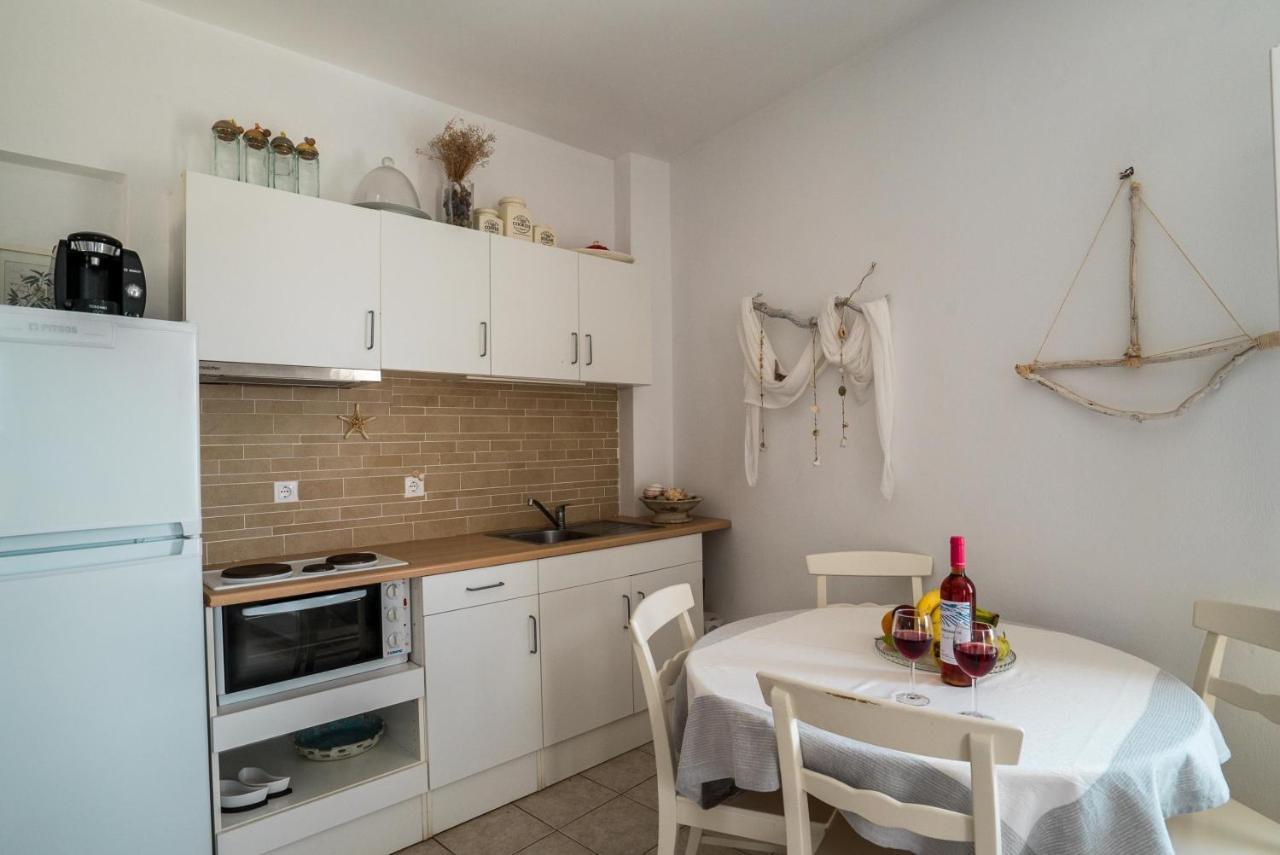 Plori Studios And Apartments Aegiali Extérieur photo