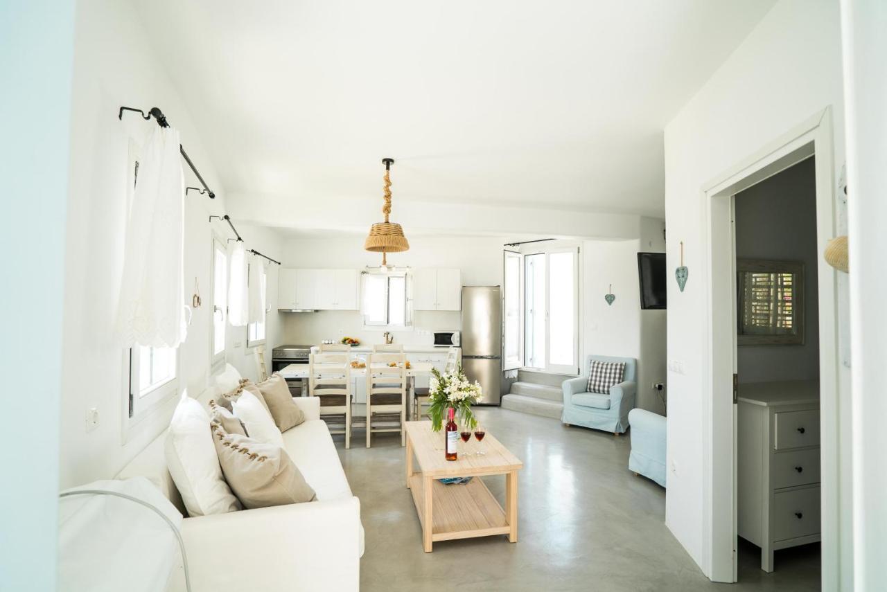 Plori Studios And Apartments Aegiali Extérieur photo